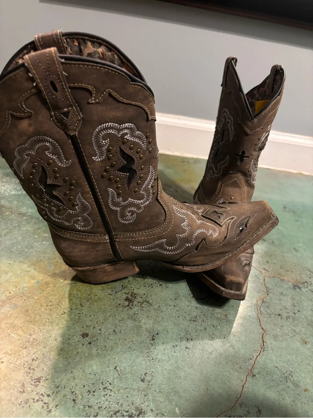 N/A western style